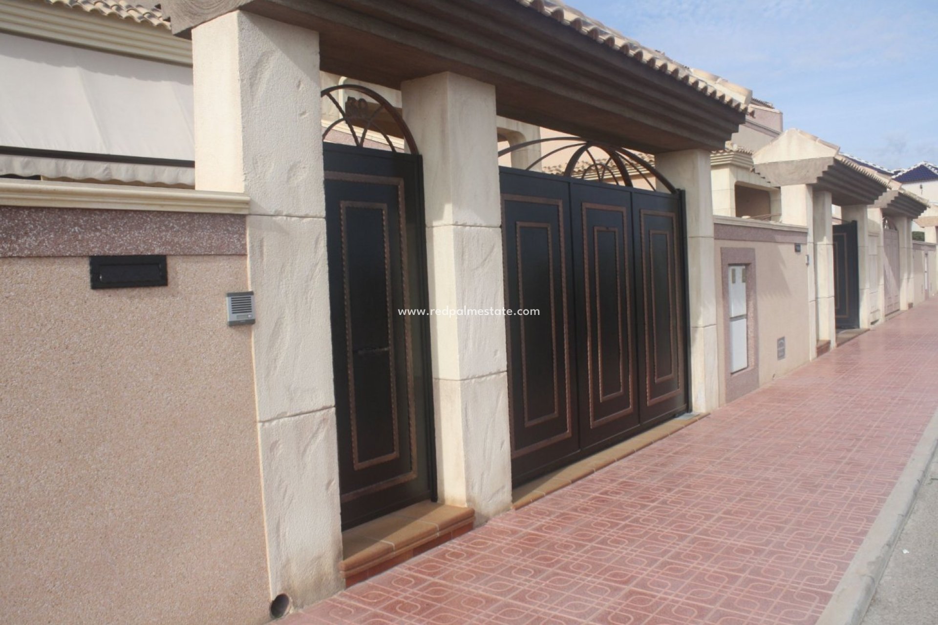 New Build - Town House -
Torrevieja - Los Balcones - Los Altos del Edén