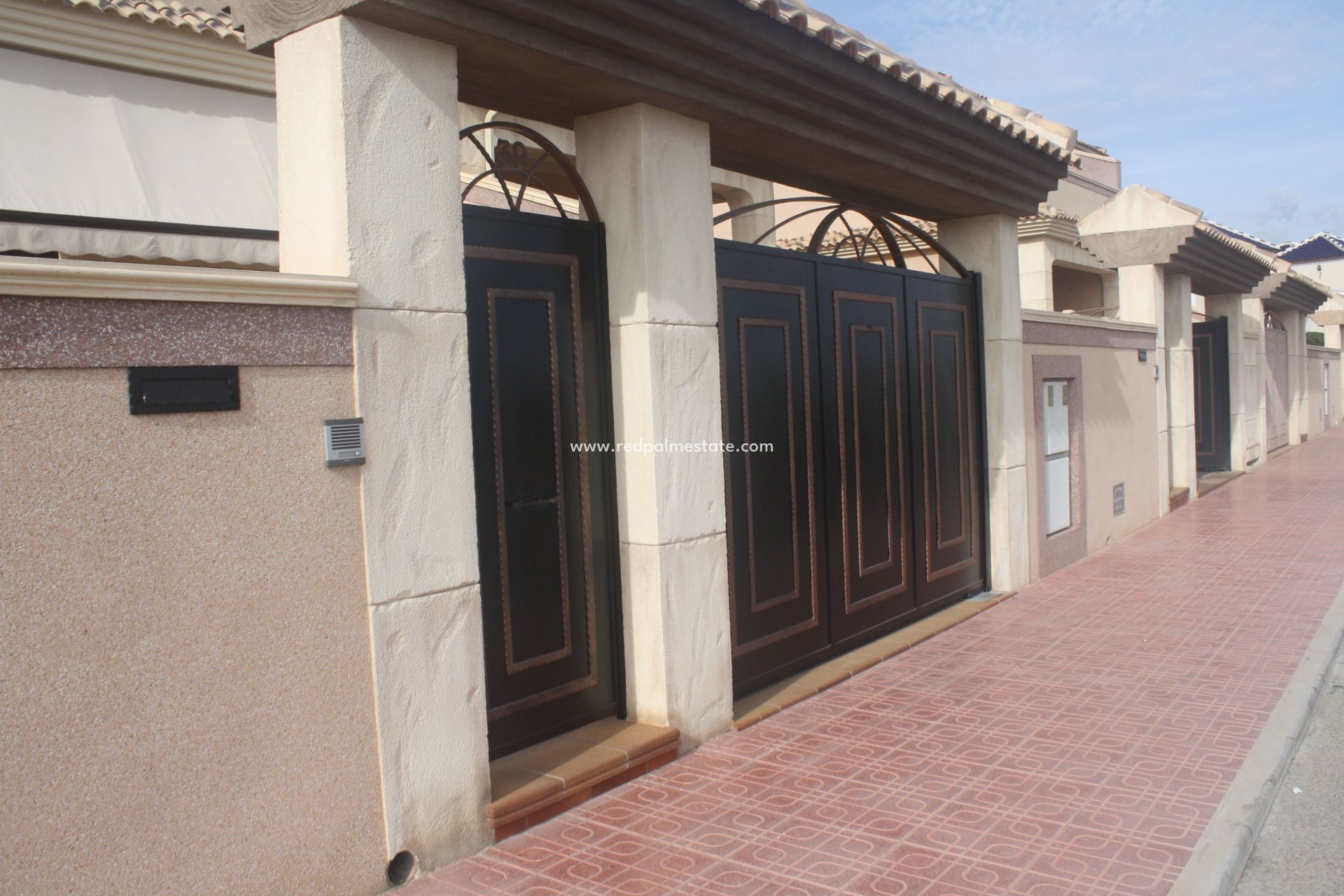 New Build - Town House -
Torrevieja
