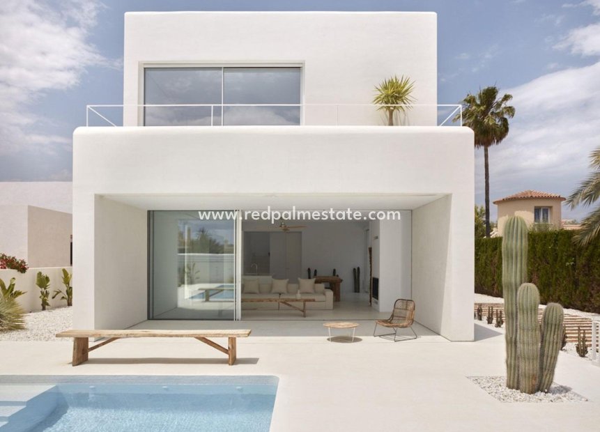 New Build - Villa -
Estepona - Valle Romano