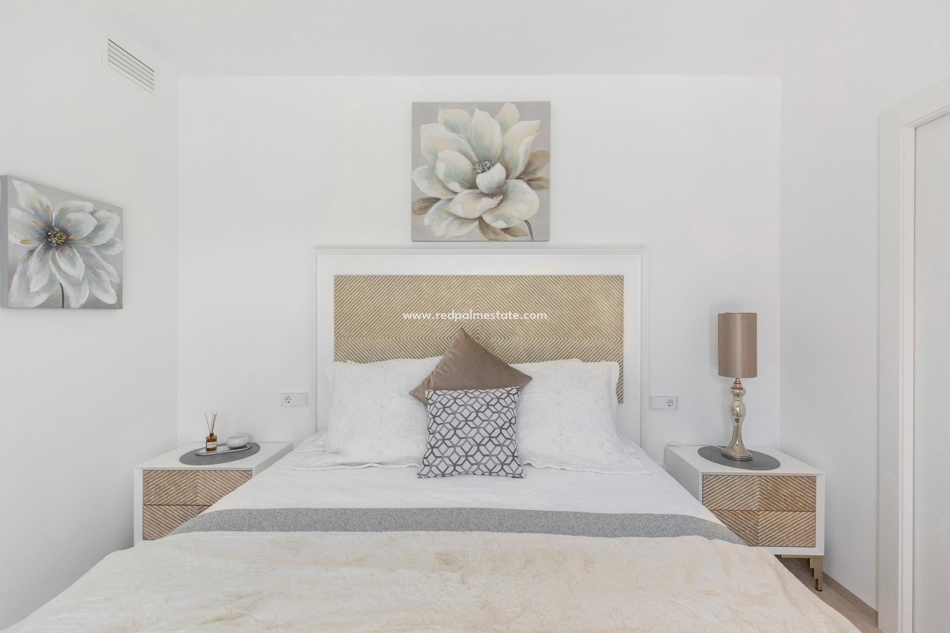 New Build - Villa -
Los Alczares - Serena Golf