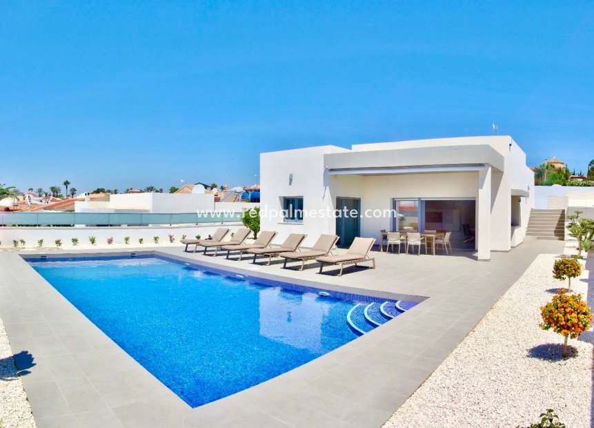 New Build - Villa -
Rafal