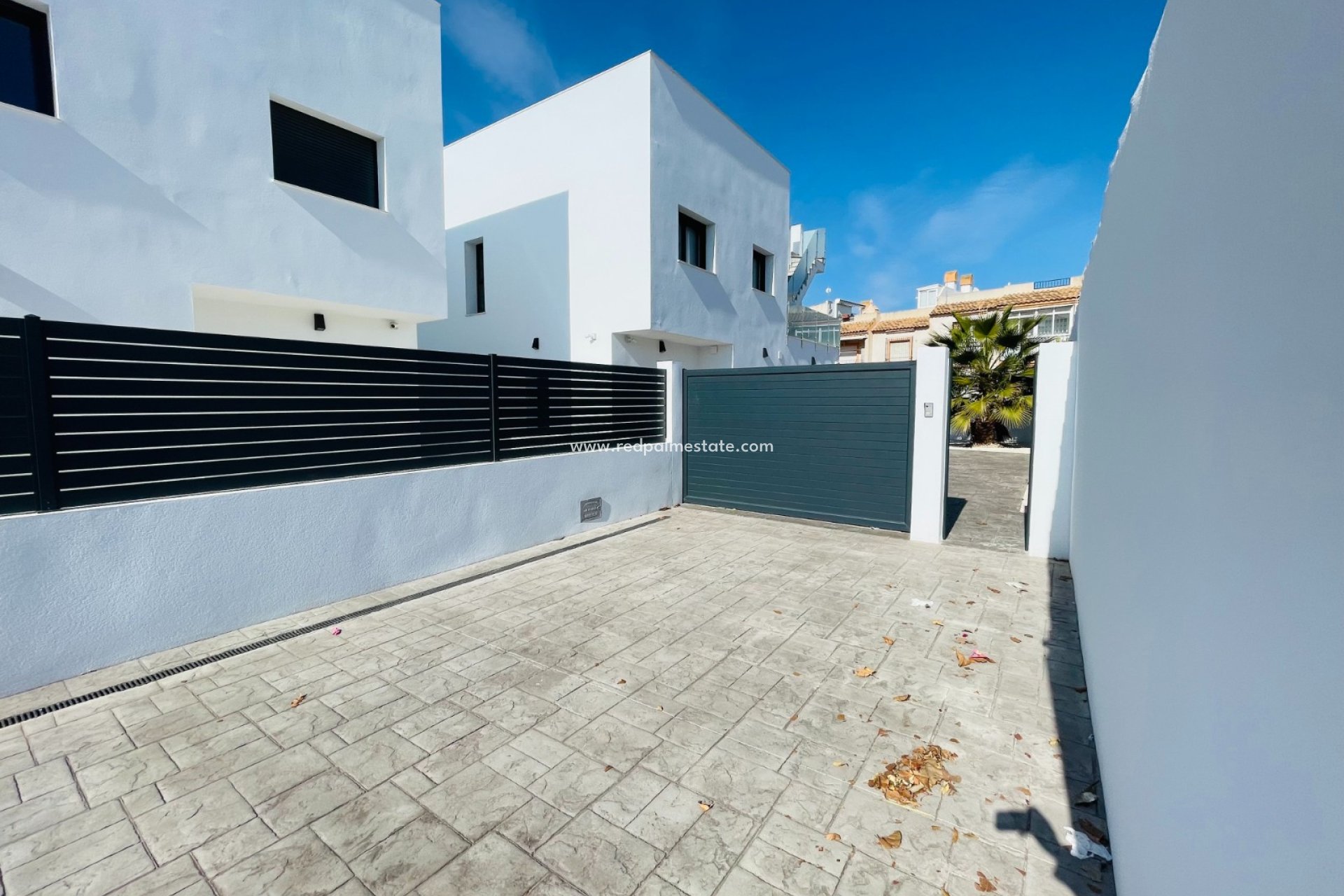 New Build - Villa -
Torrevieja