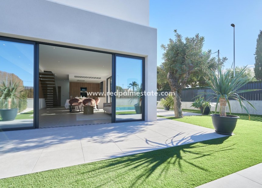 Nieuwbouw Woningen - Villa -
Alicante - La Font