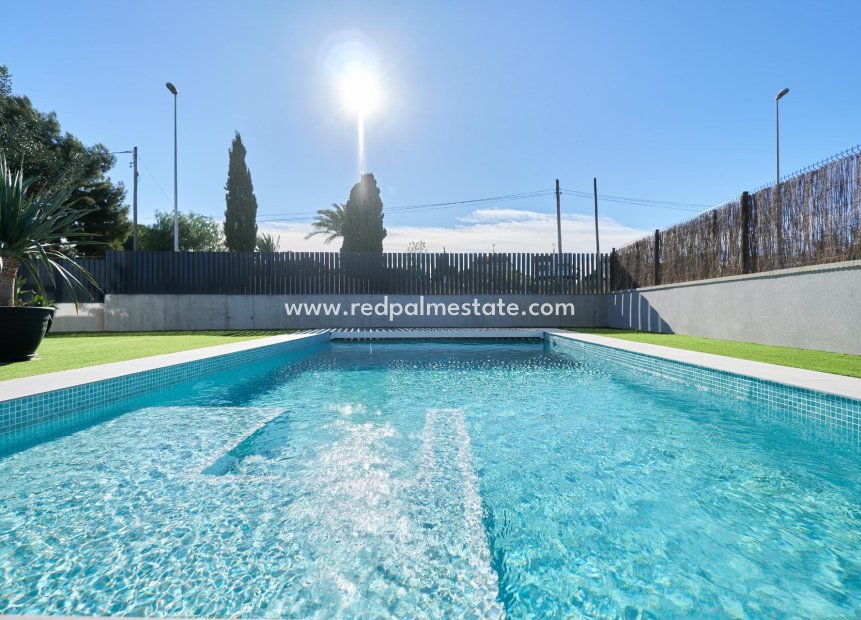 Nieuwbouw Woningen - Villa -
Alicante - La Font