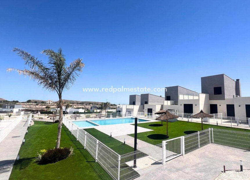 Nieuwbouw Woningen - Villa -
Banos y Mendigo - Altaona Golf And Country Village