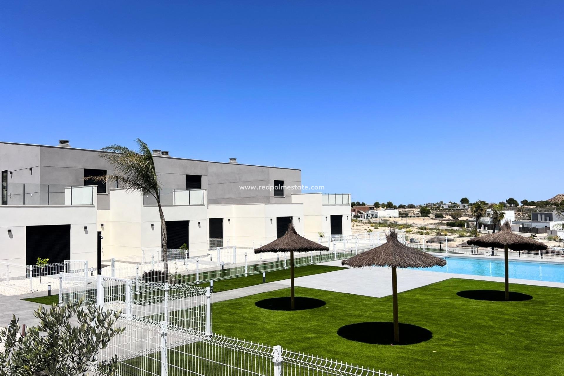 Nieuwbouw Woningen - Villa -
Banos y Mendigo - Altaona Golf And Country Village