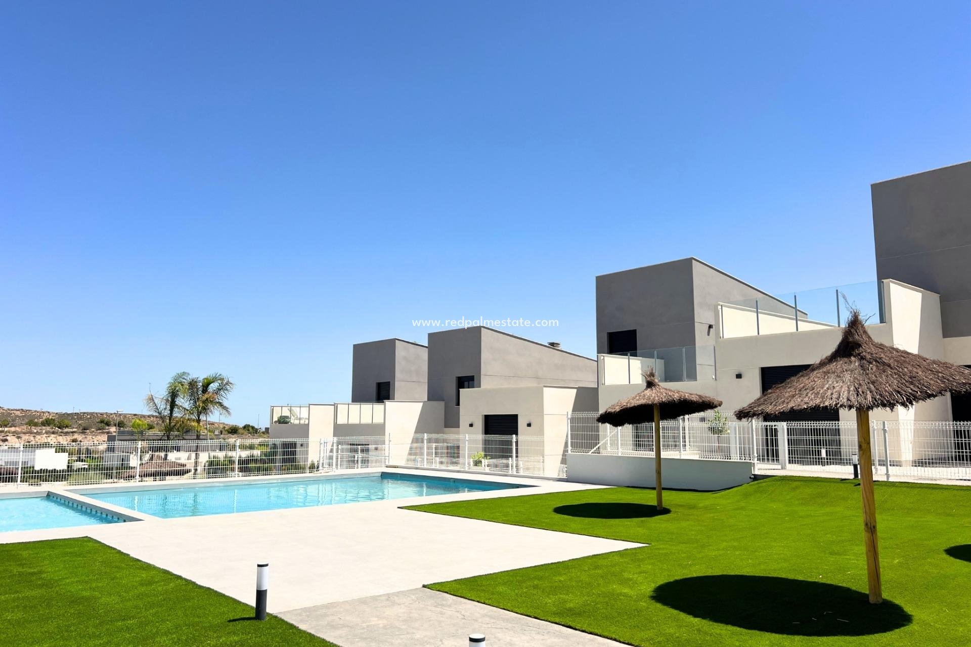 Nieuwbouw Woningen - Villa -
Banos y Mendigo - Altaona Golf And Country Village