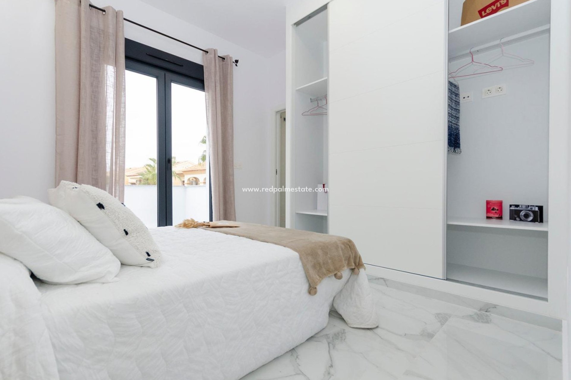 Nieuwbouw Woningen - Villa -
Torrevieja - La Siesta - El Salado -  Torreta