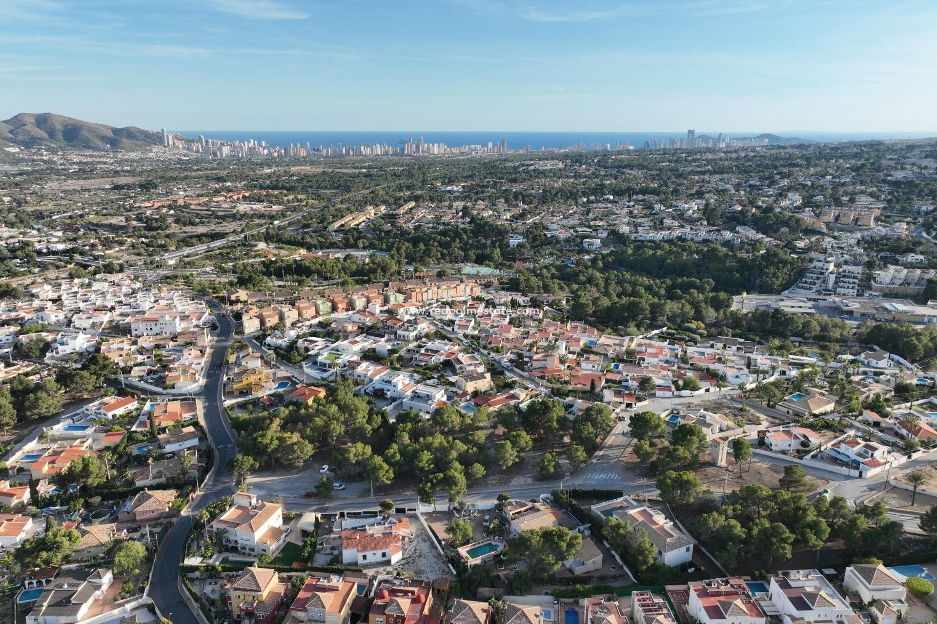 Nieuwbouw Woningen - Vrijstaande villa -
Alfas del Pí - Escandinavia