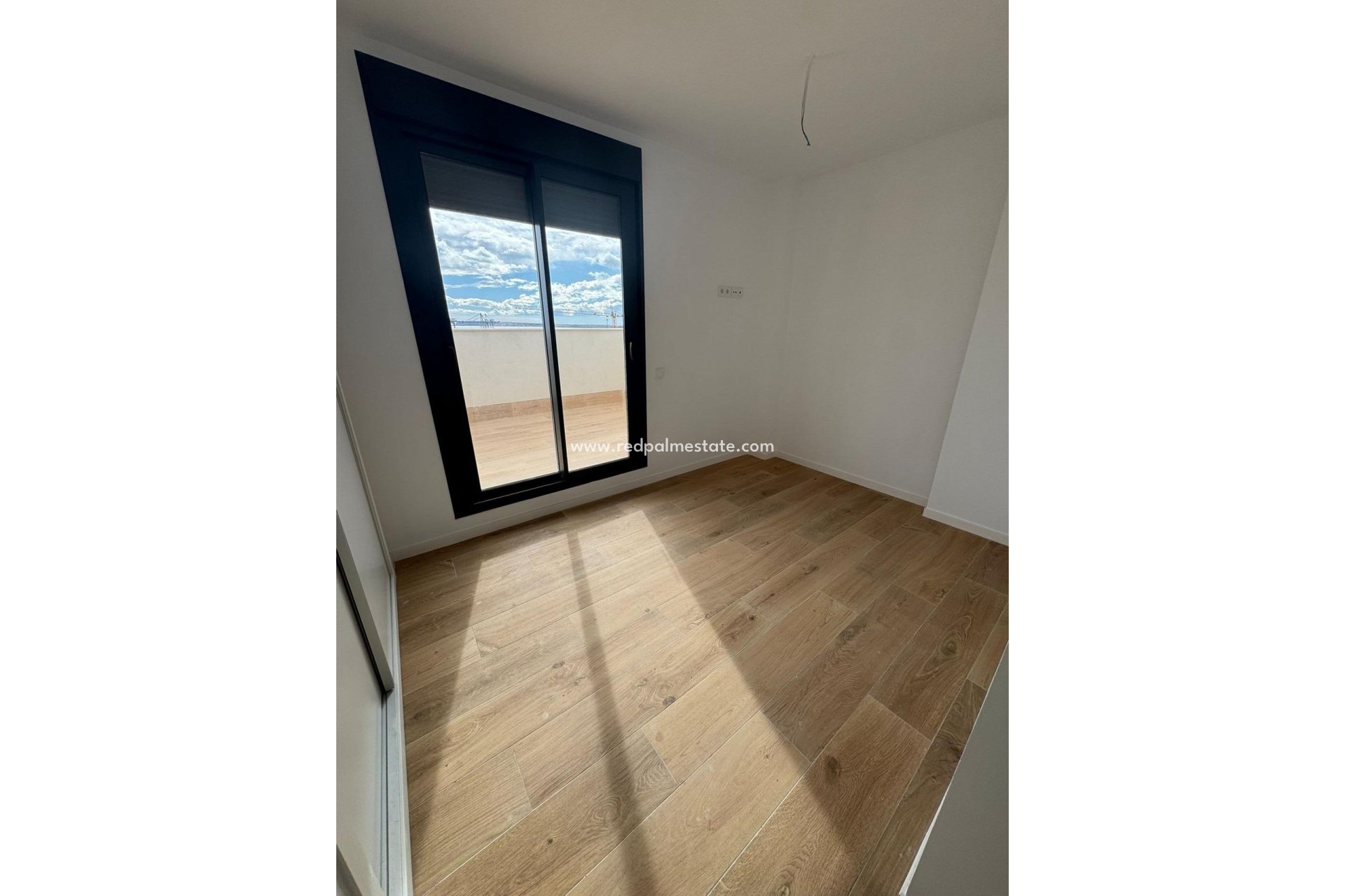 Nouvelle construction - Appartement -
Alicante - Benalua