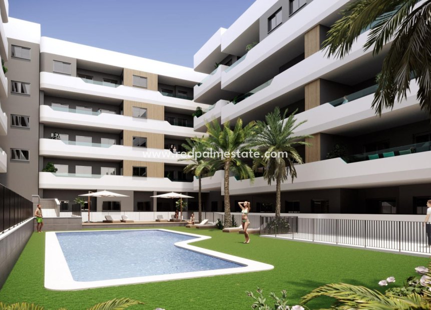 Nouvelle construction - Appartement Attique -
Santa Pola - Eroski