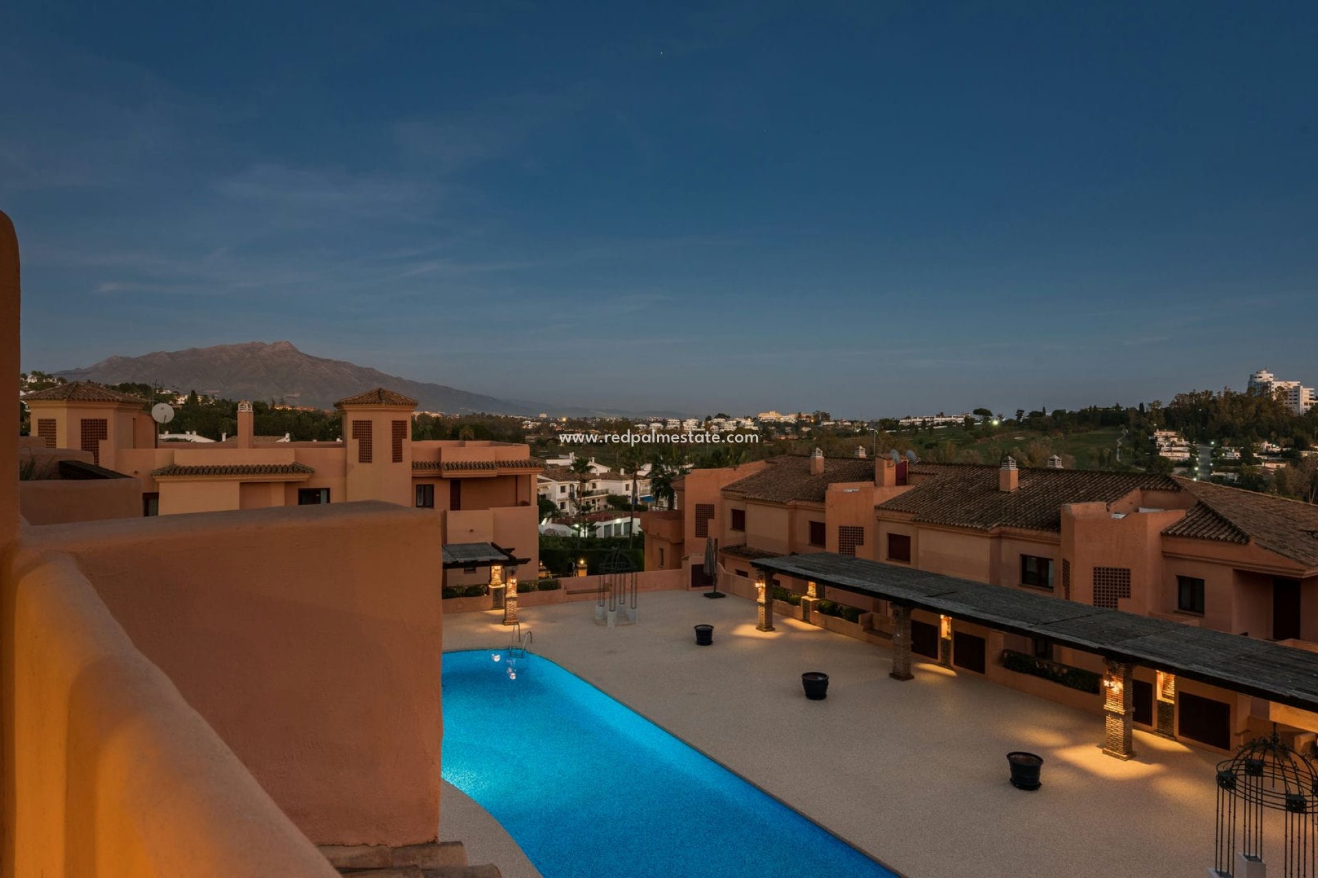 Nouvelle construction - Appartement -
Benahavís