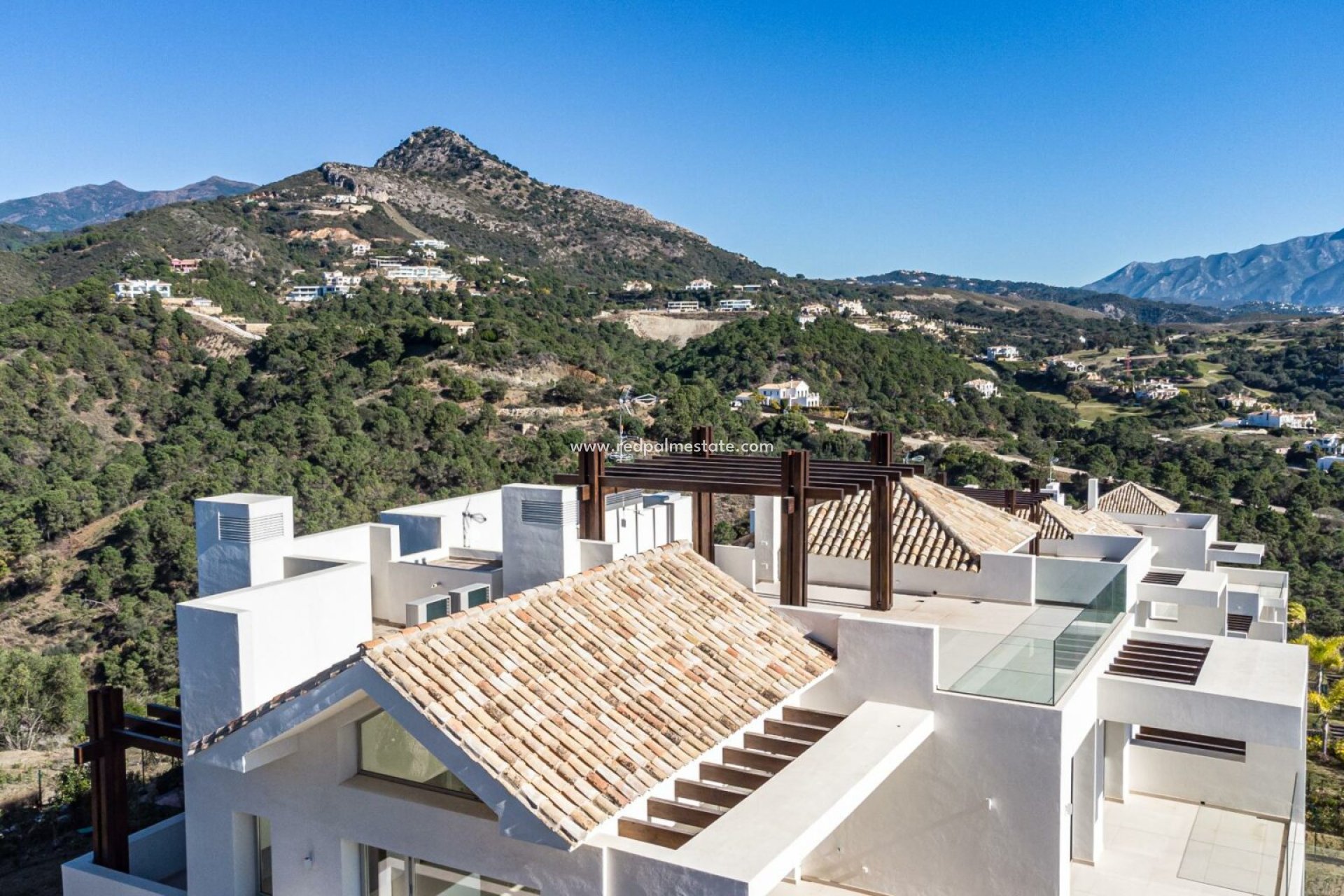 Nouvelle construction - Appartement -
Benahavís