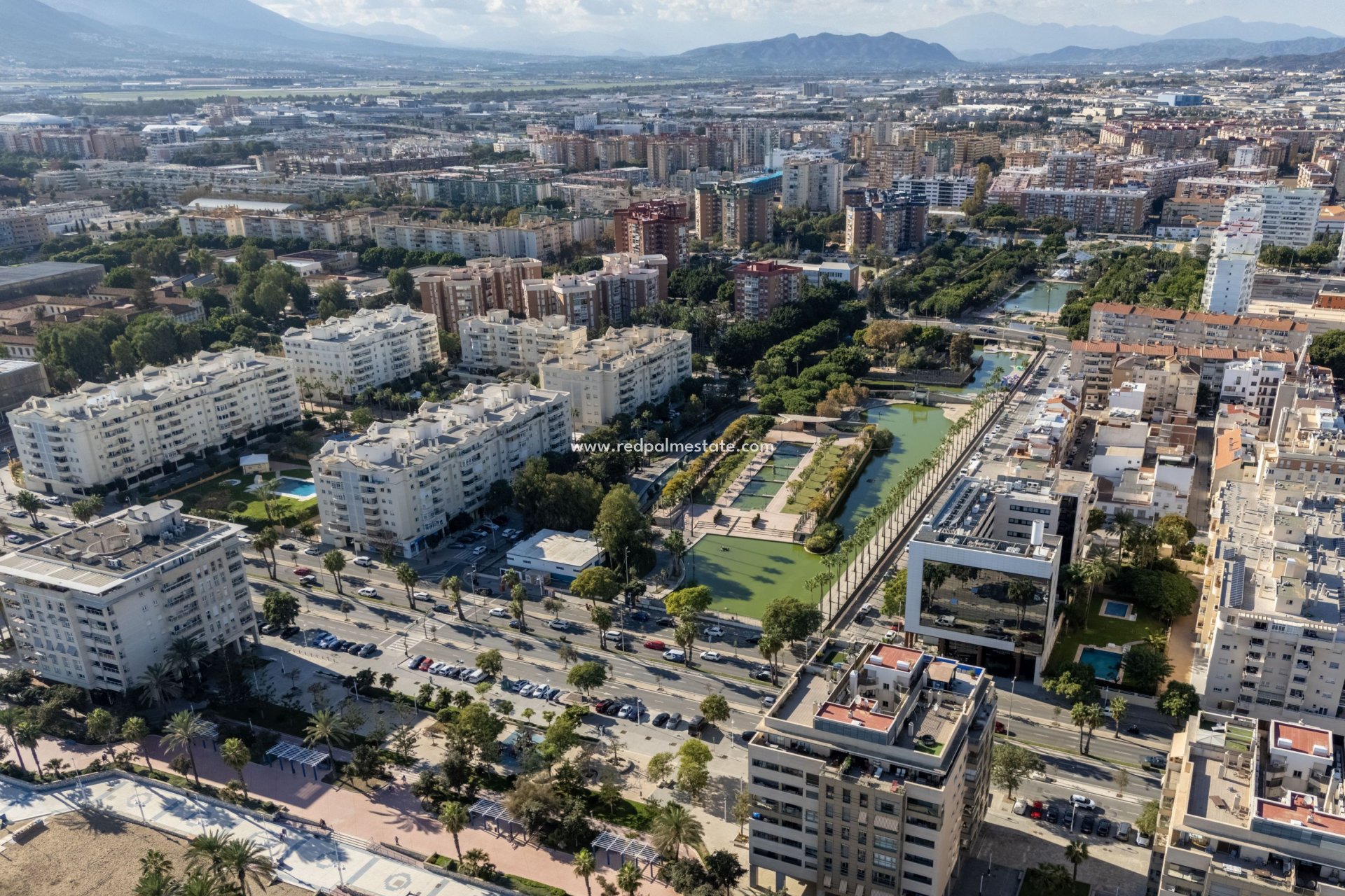 Nouvelle construction - Appartement -
Málaga