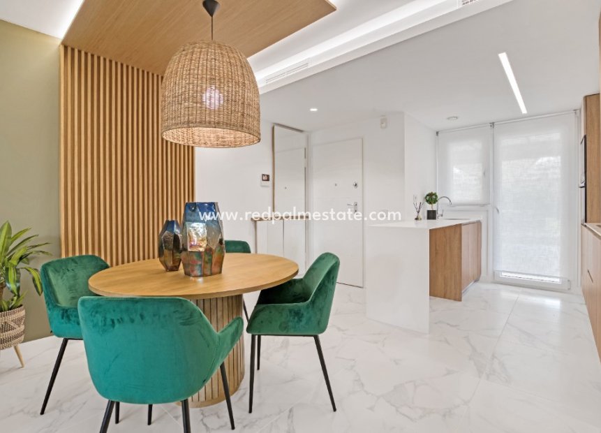 Nouvelle construction - Appartements -
Torrevieja - Punta prima