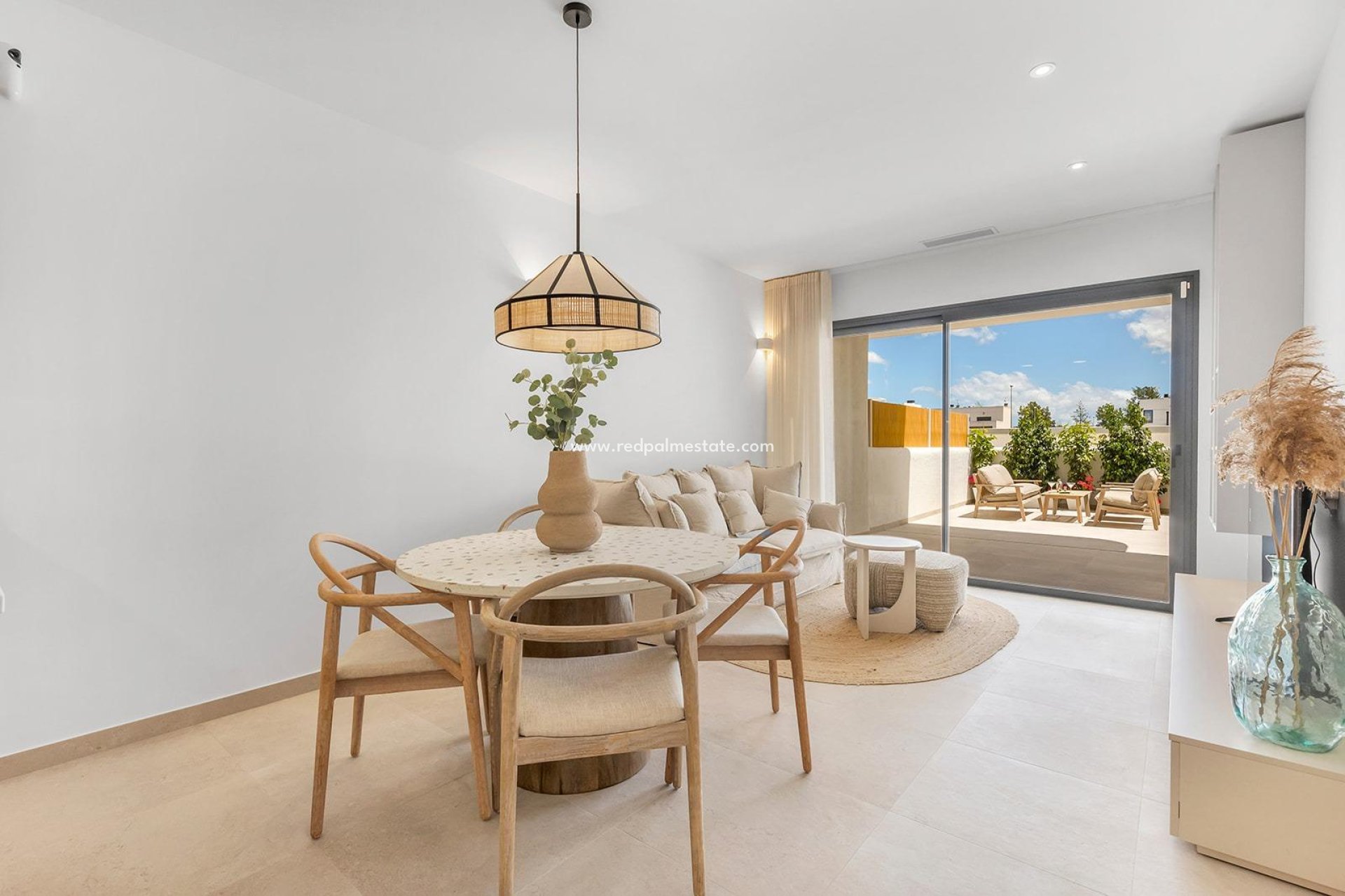 Nouvelle construction - Bungalow -
Dolores - Sector 3