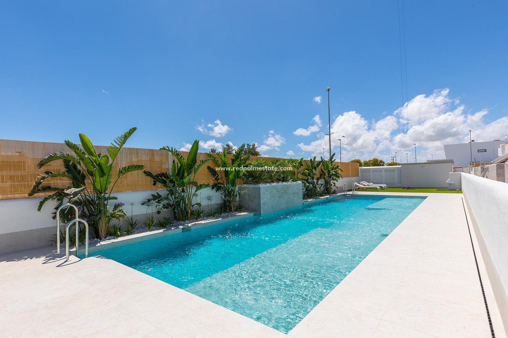 Nouvelle construction - Bungalow -
Dolores - Sector 3
