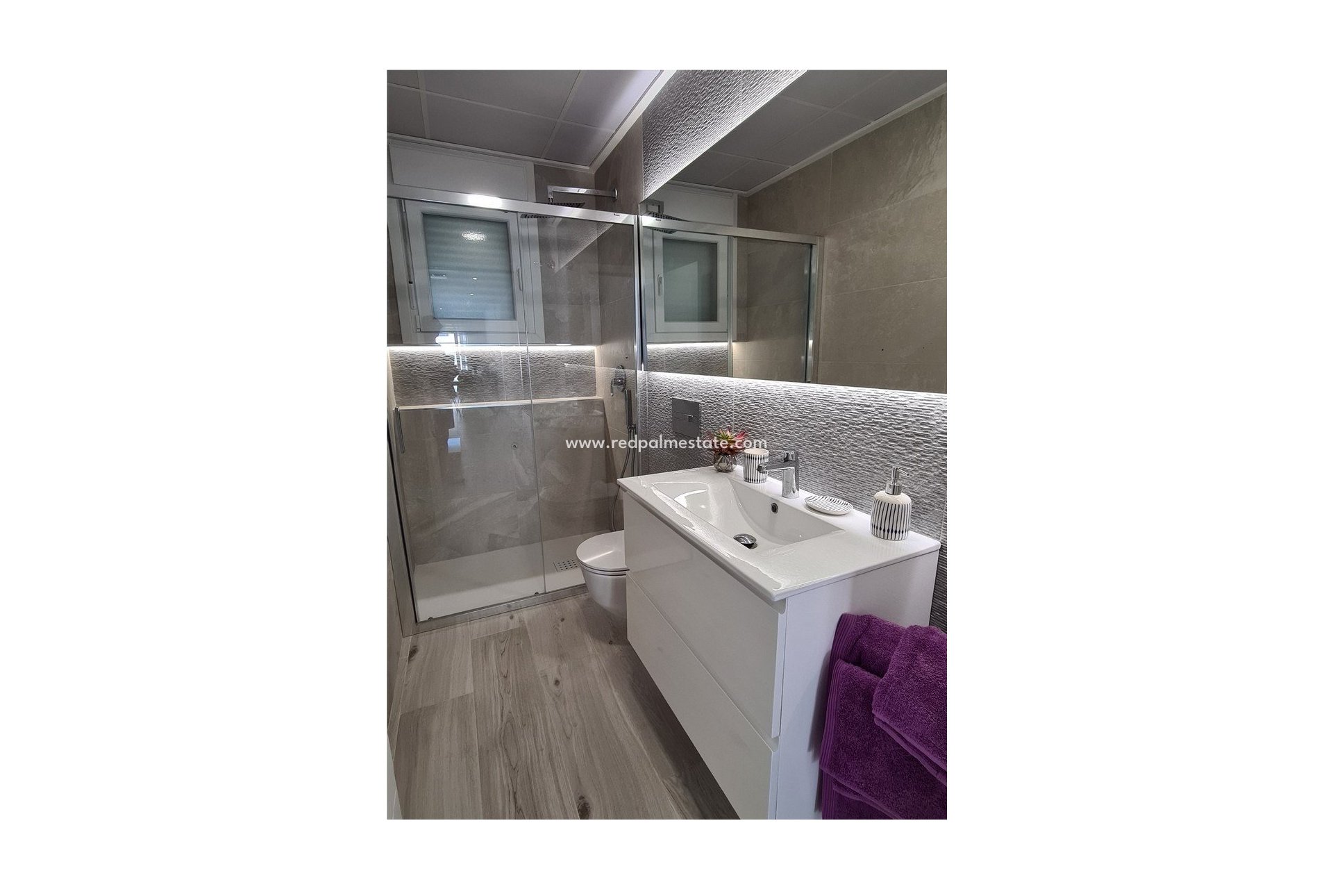 Nouvelle construction - Maison de ville -
Avileses