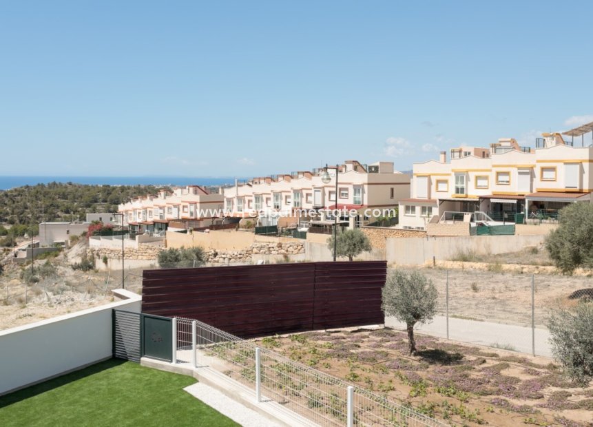 Nouvelle construction - Maison de ville -
Finestrat