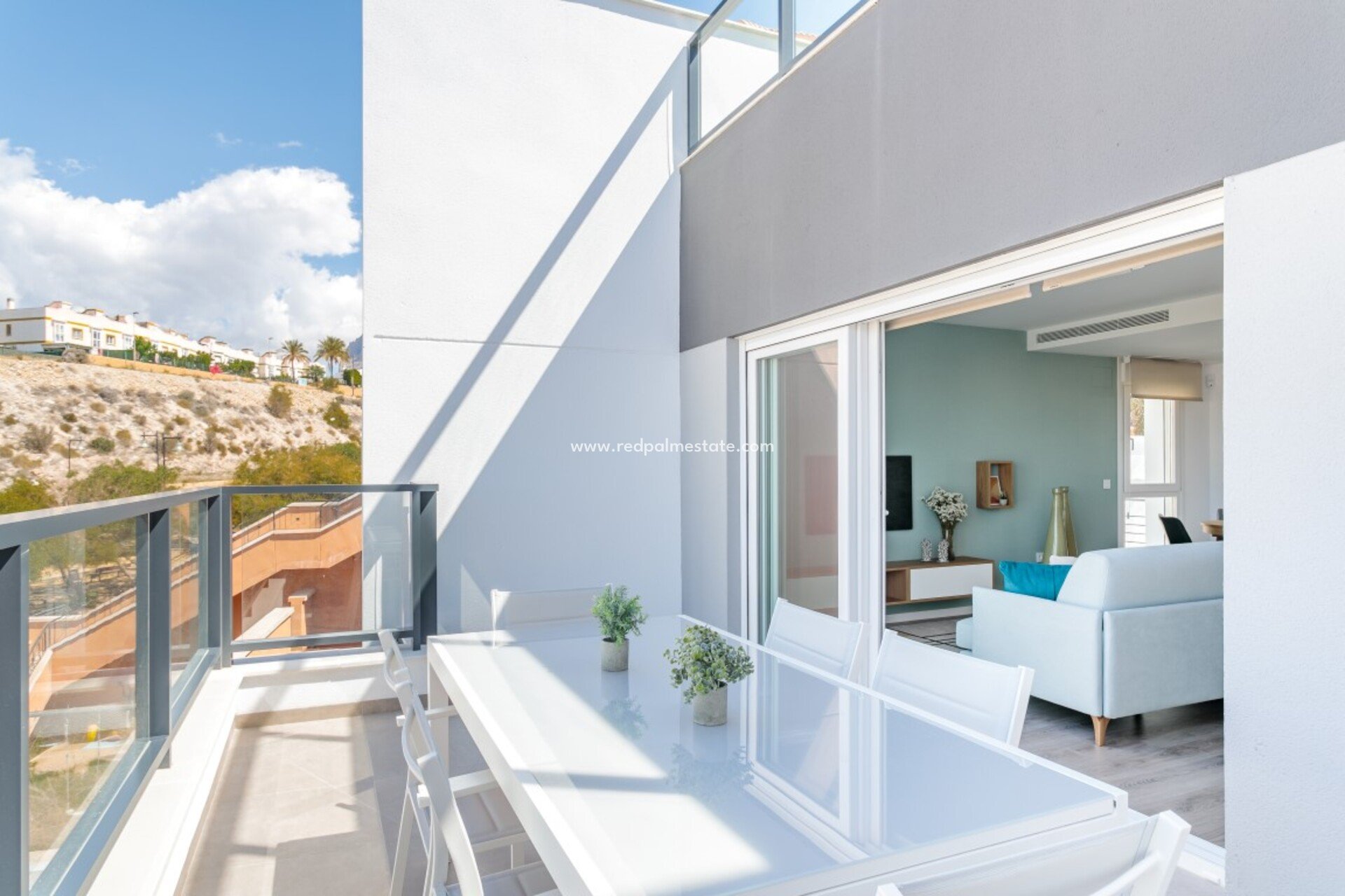 Nouvelle construction - Maison de ville -
Finestrat