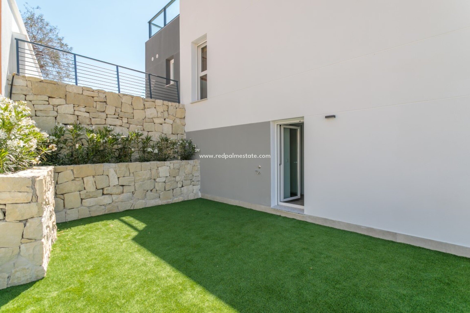 Nouvelle construction - Maison de ville -
Finestrat
