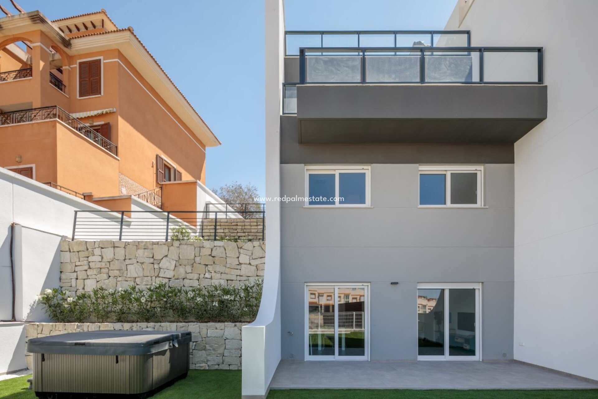Nouvelle construction - Maison de ville -
Finestrat