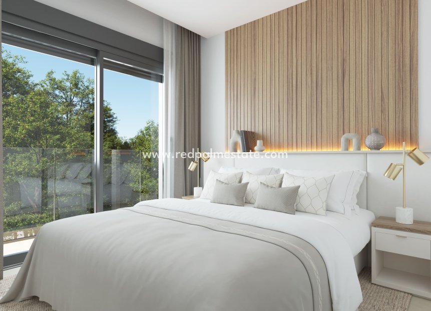 Nouvelle construction - Maison de ville -
Las Lagunas de Mijas