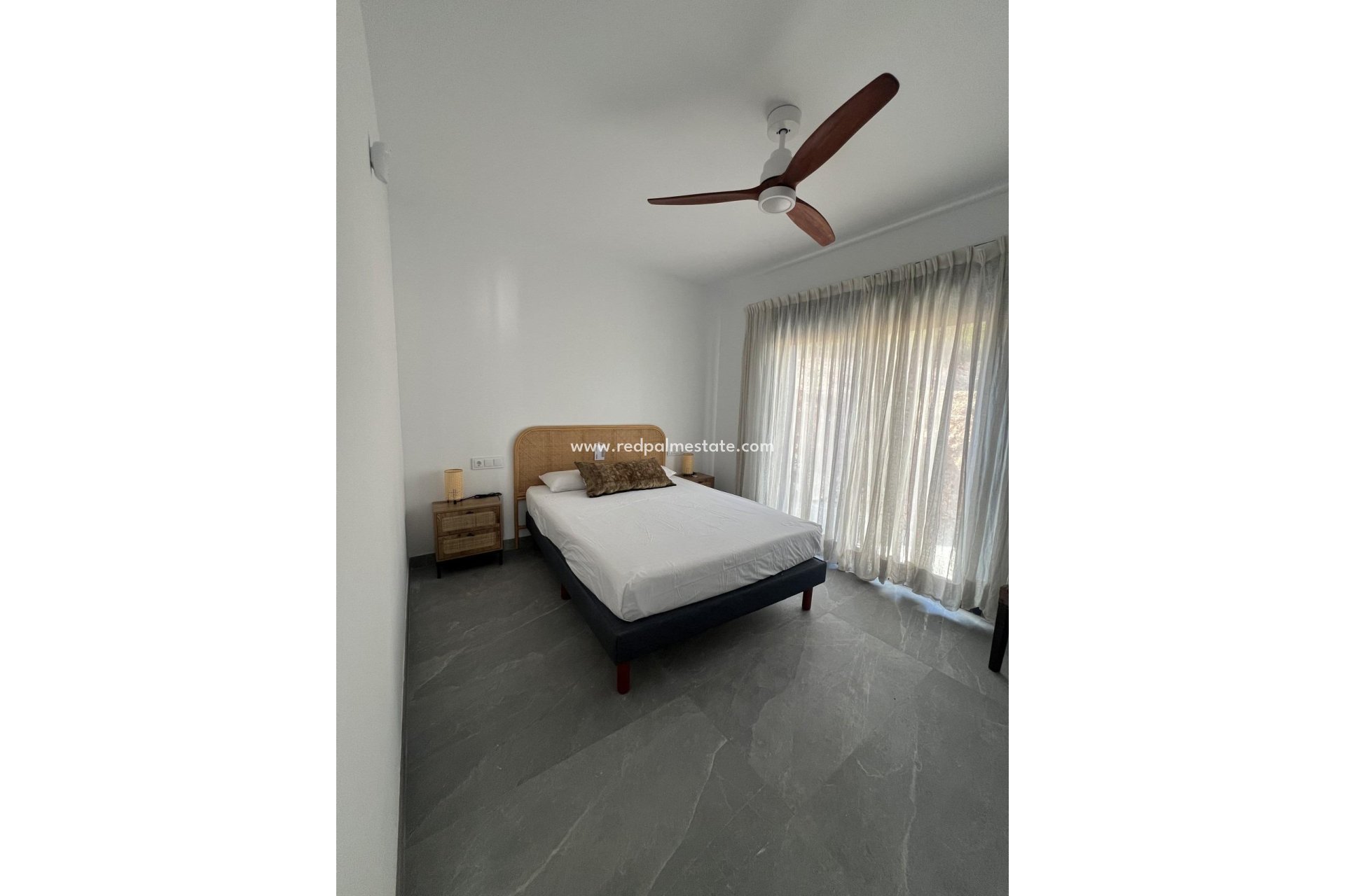 Nouvelle construction - Maison de ville -
Polop - PAU1