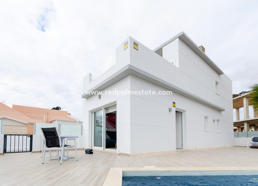 Nouvelle construction - Maison de ville -
Torrevieja