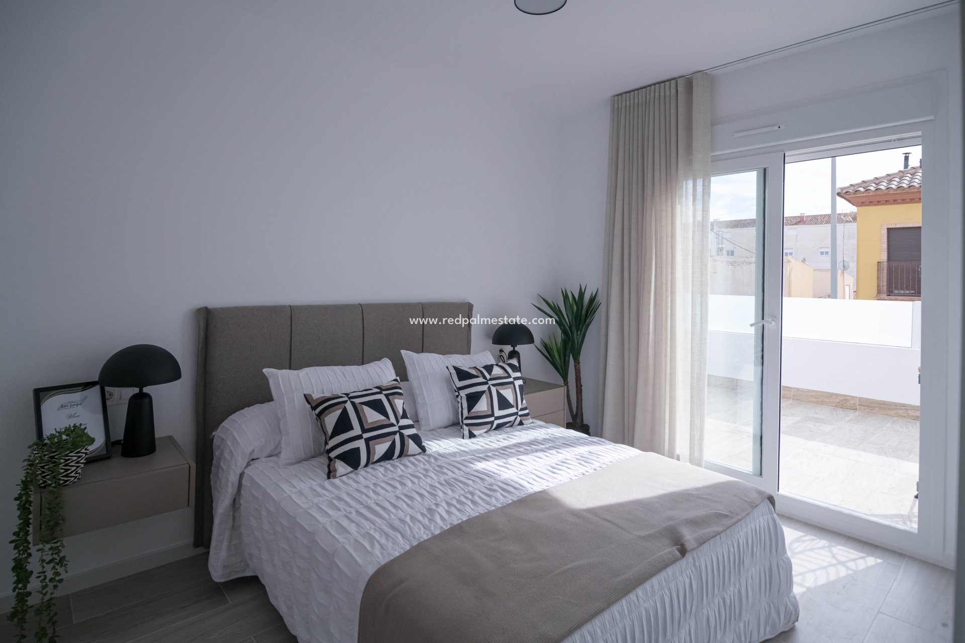 Nouvelle construction - terraced -
Jerónimo y Avileses