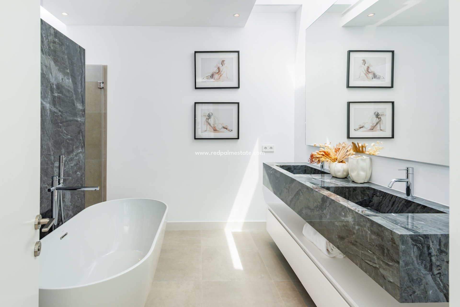 Nouvelle construction - Villa -
Estepona