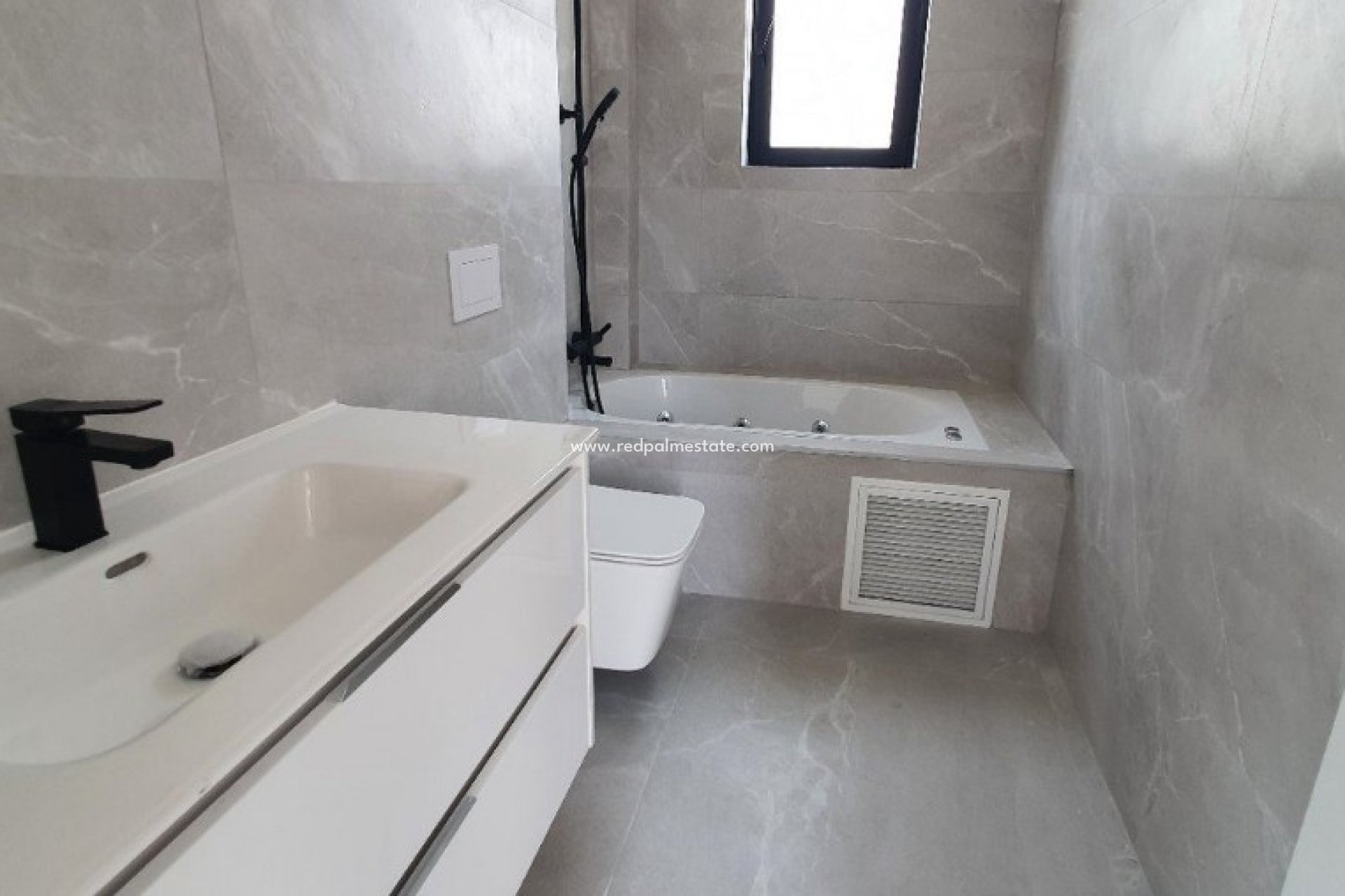 Nouvelle construction - Villa -
Finestrat