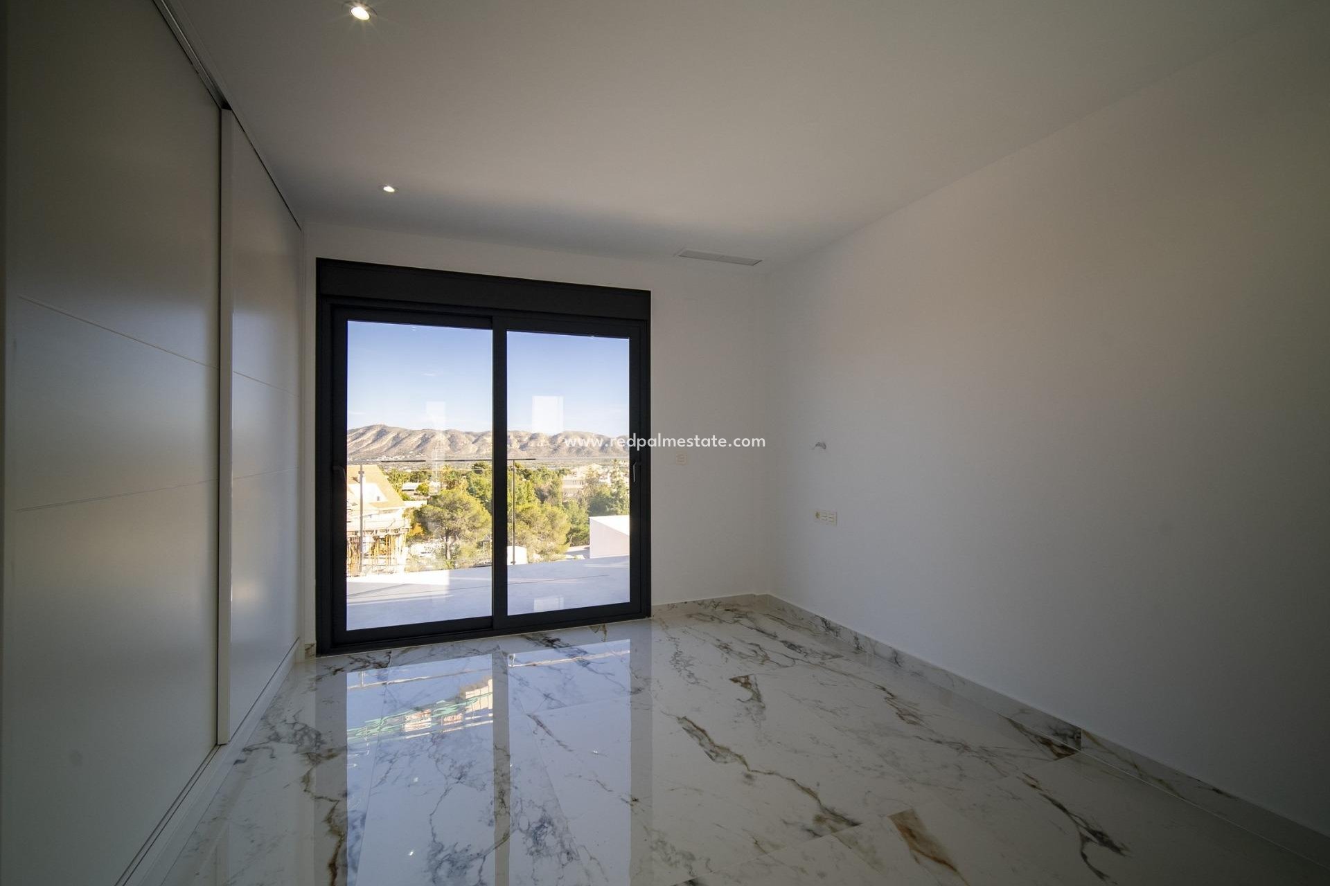 Nouvelle construction - Villa -
La Nucía - Urb. Don Mar