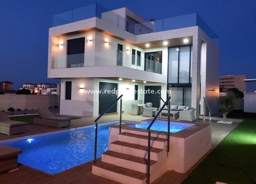 Nouvelle construction - Villa -
Orihuela Costa - Campoamor