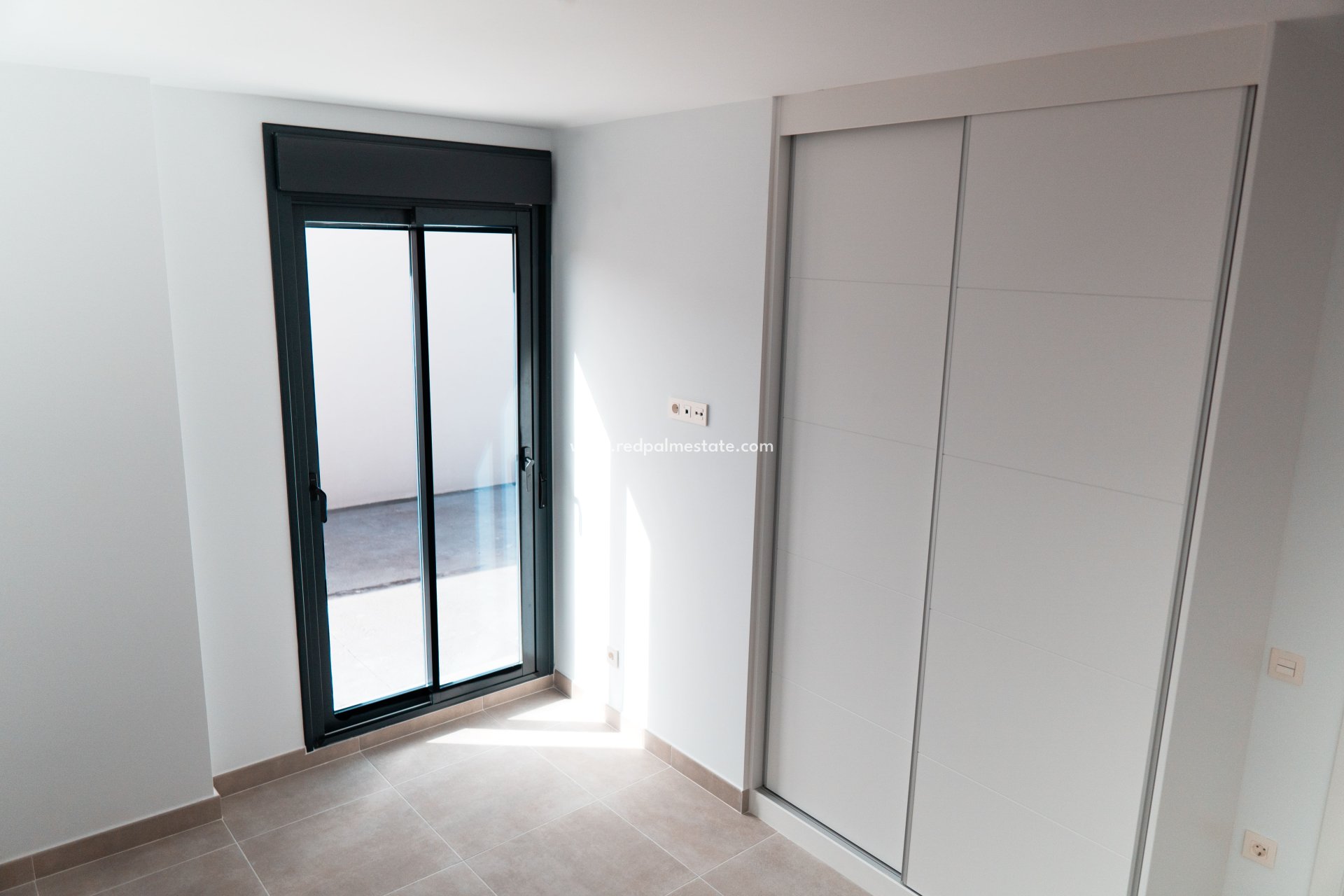 Nouvelle construction - Villa -
Polop