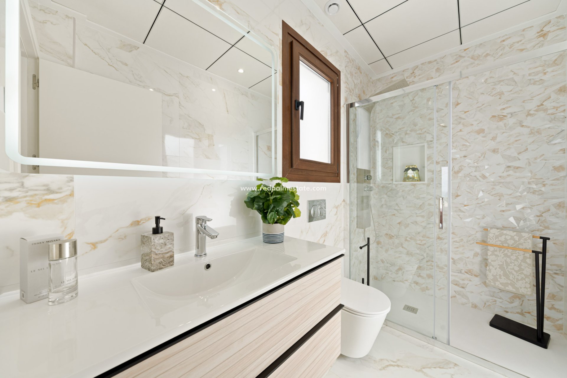 Nouvelle construction - Villa -
Polop