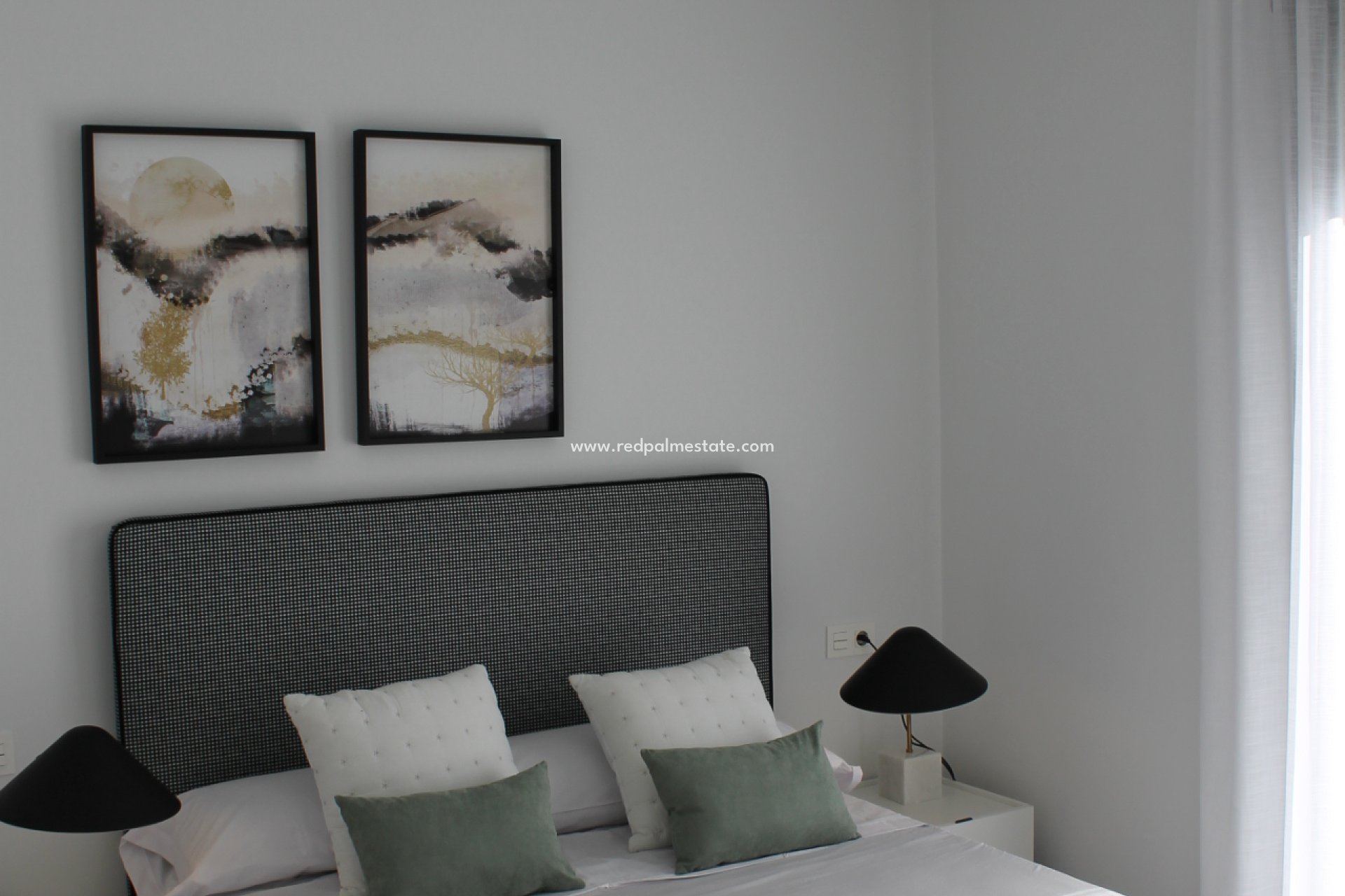 Nouvelle construction - Villa -
ROLDAN - Roldán