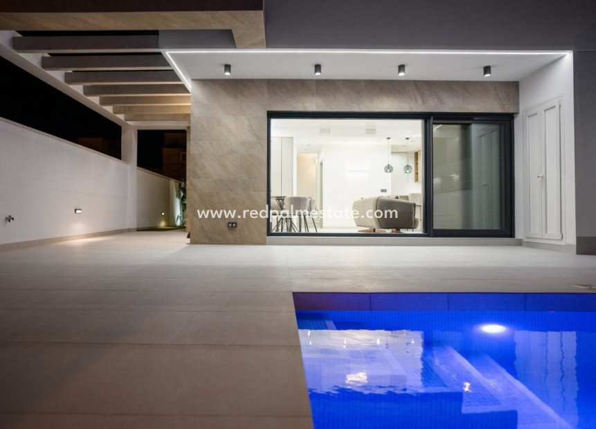 Nouvelle construction - Villa -
San Miguel de Salinas - El Galan