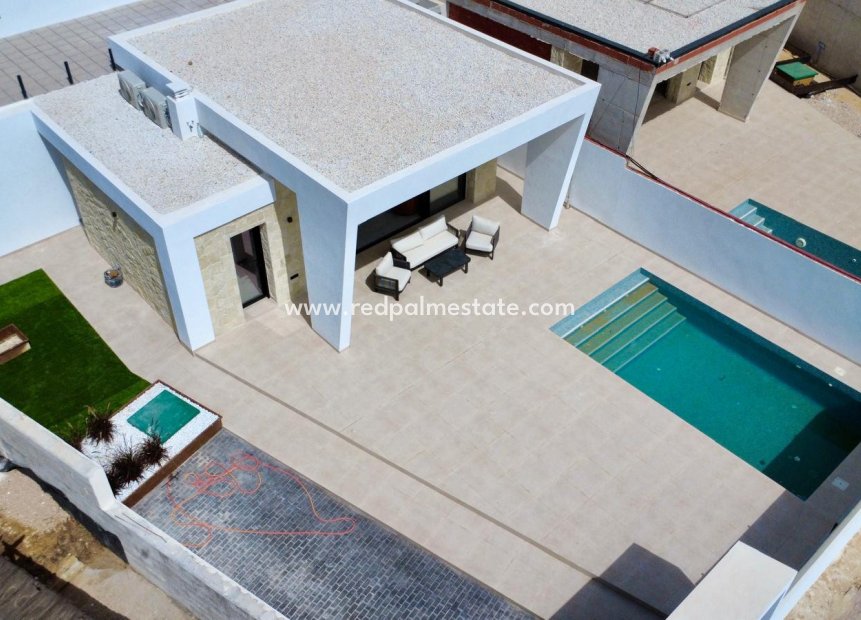 Nouvelle construction - Villa -
Torrevieja - Los altos