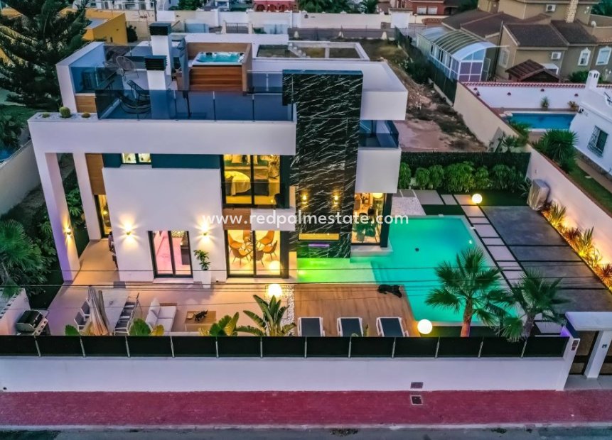 Nouvelle construction - Villa -
Torrevieja