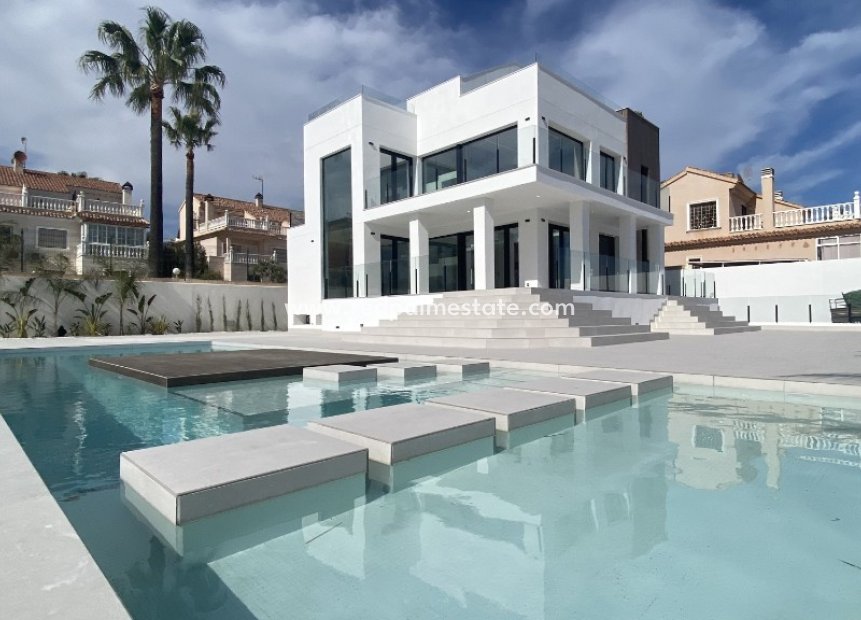 Nouvelle construction - Villa -
Torrevieja