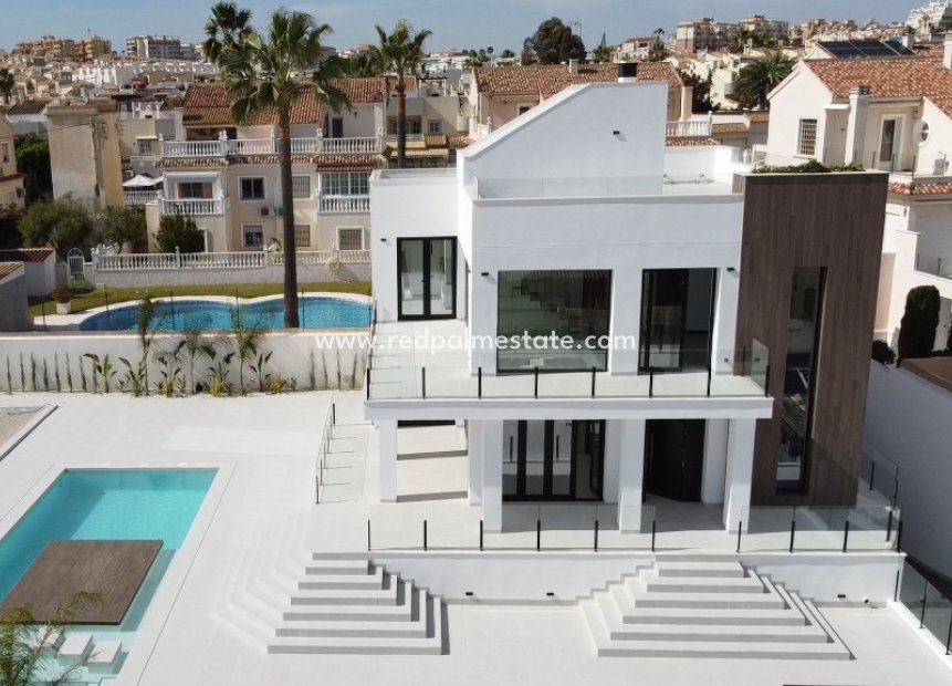 Nouvelle construction - Villa -
Torrevieja
