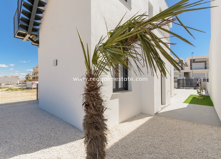 Nouvelle construction - Villa -
Vistabella Golf Entre Naranjos