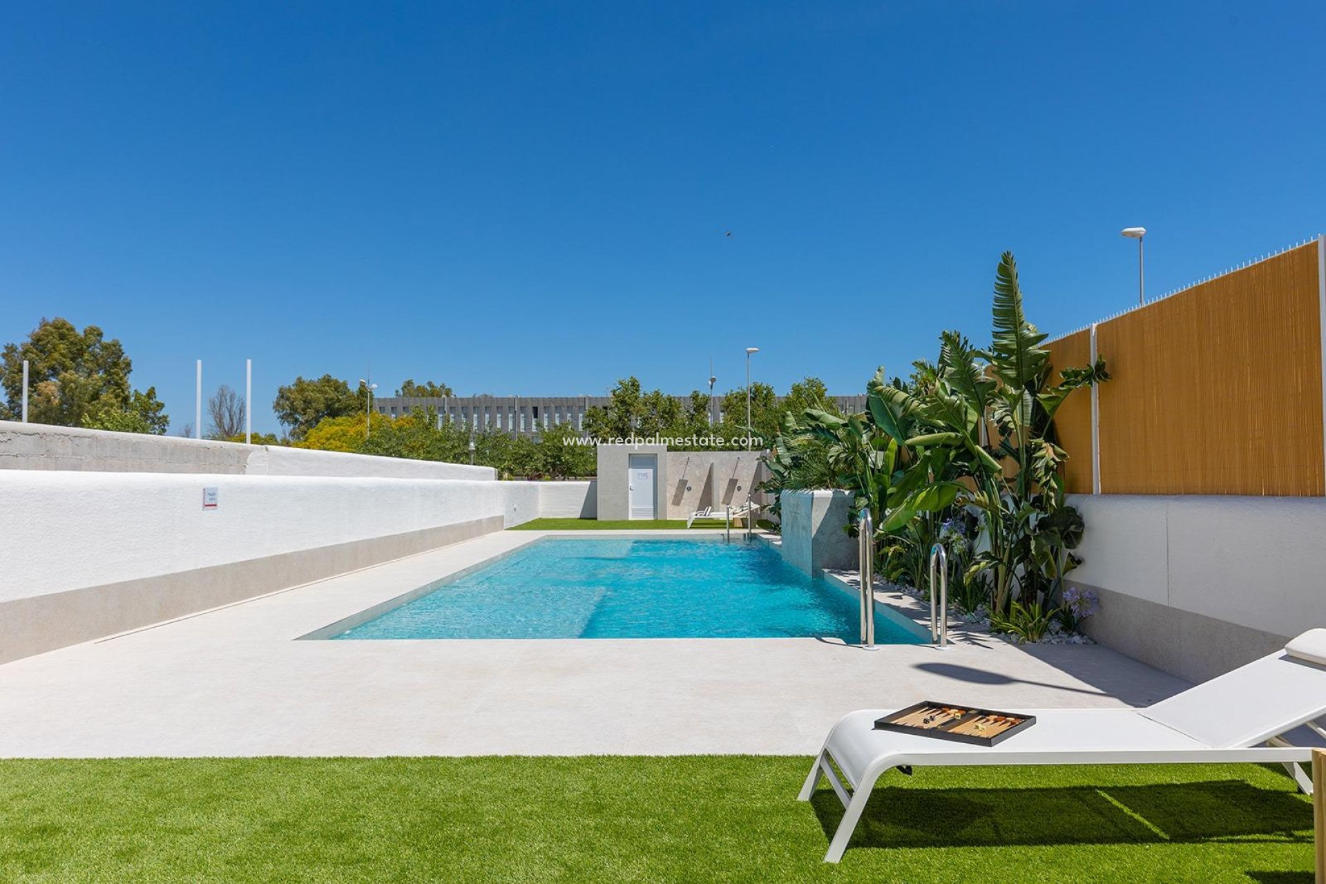 Nybygg - Bungalow -
Dolores - Sector 3