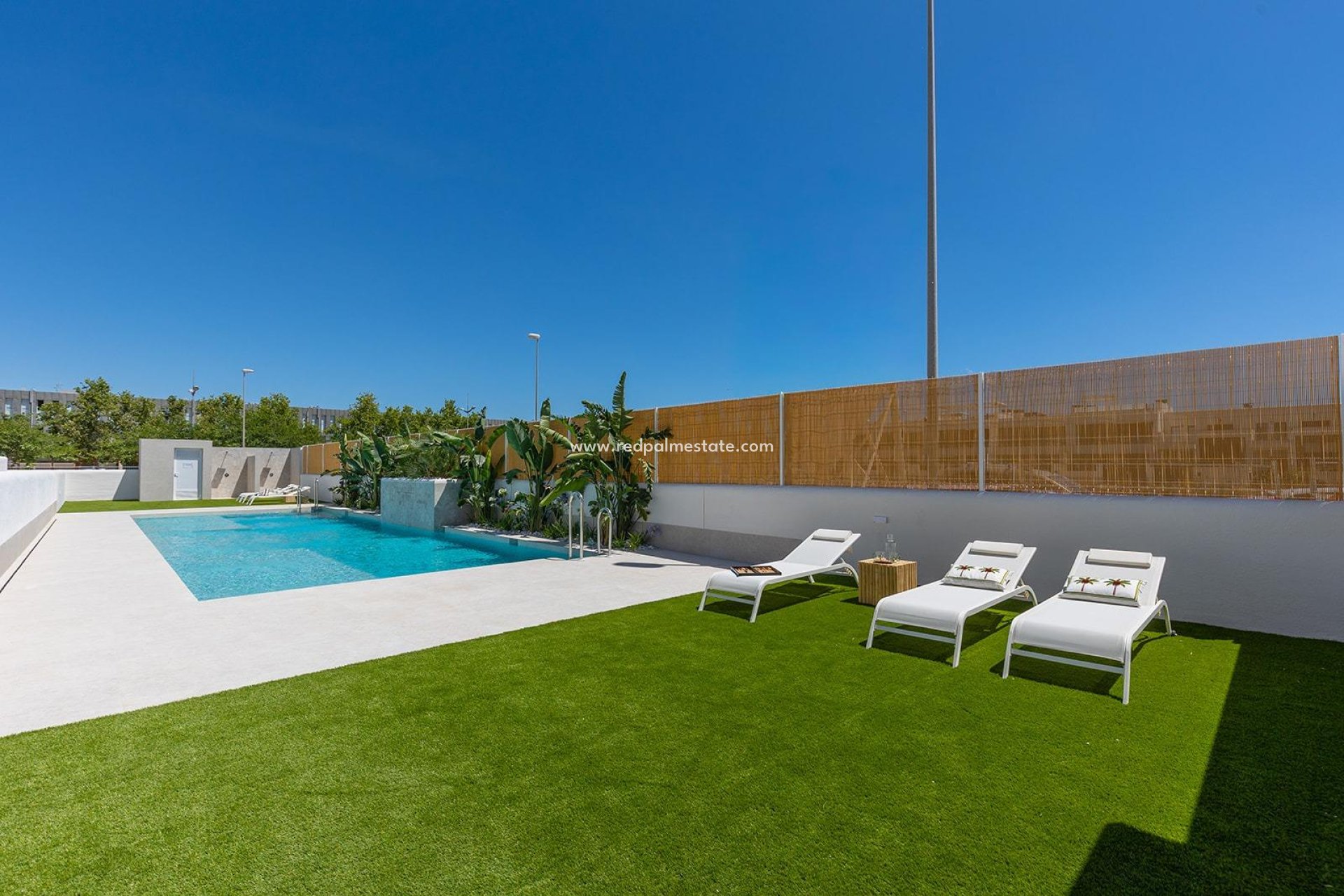 Nybygg - Bungalow -
Dolores - Sector 3