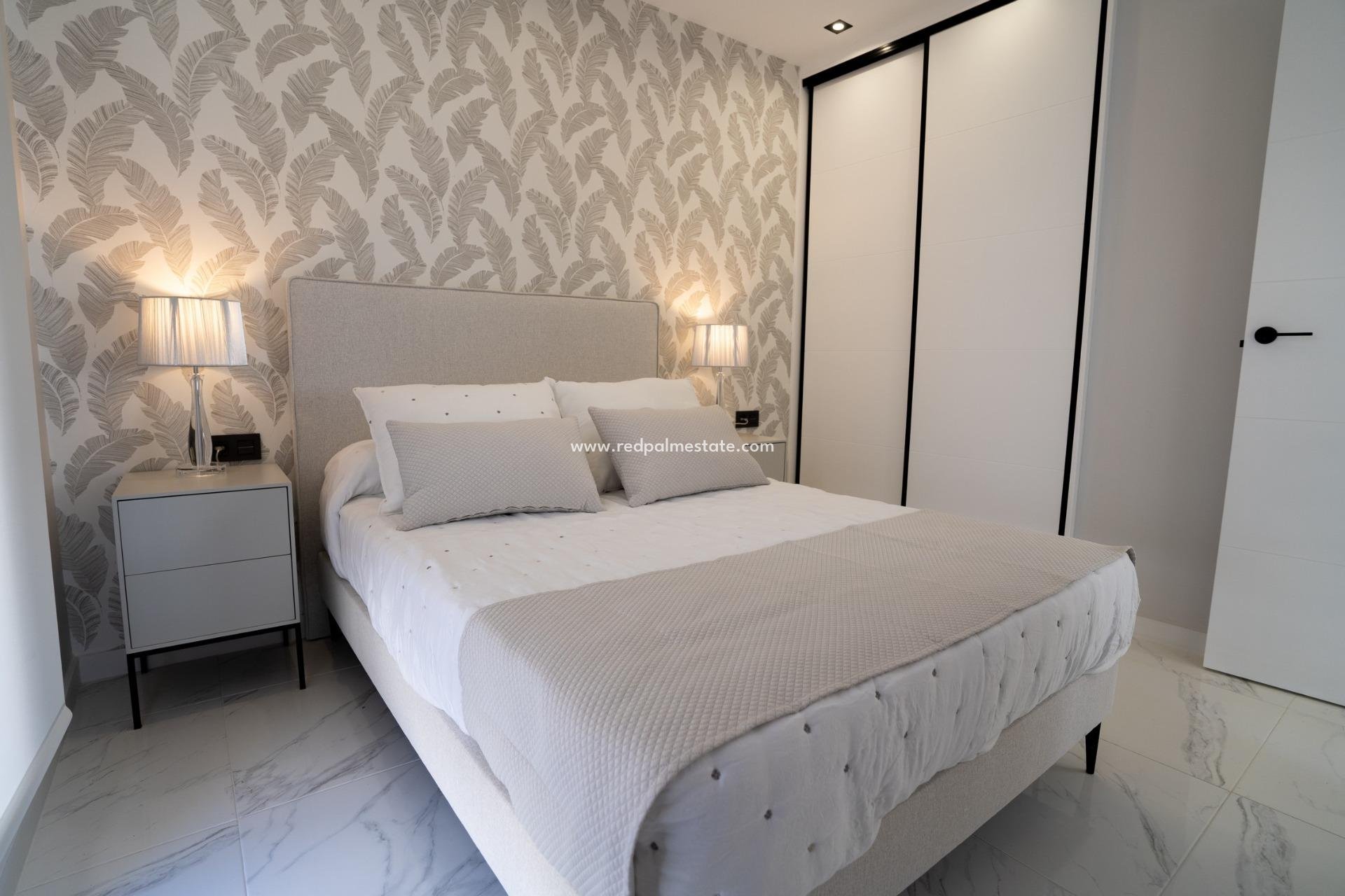 Nybygg - Bungalow -
Pilar de la Horadada - pueblo