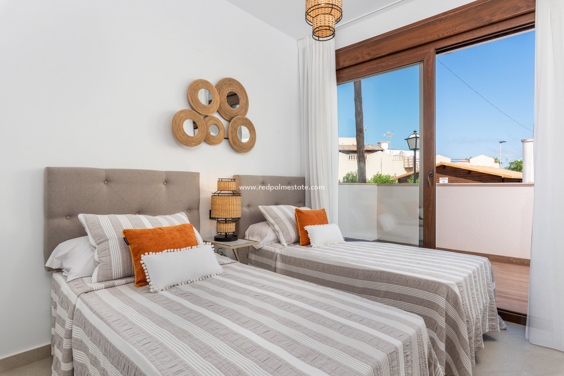 Nybygg - Bungalow -
Torrevieja