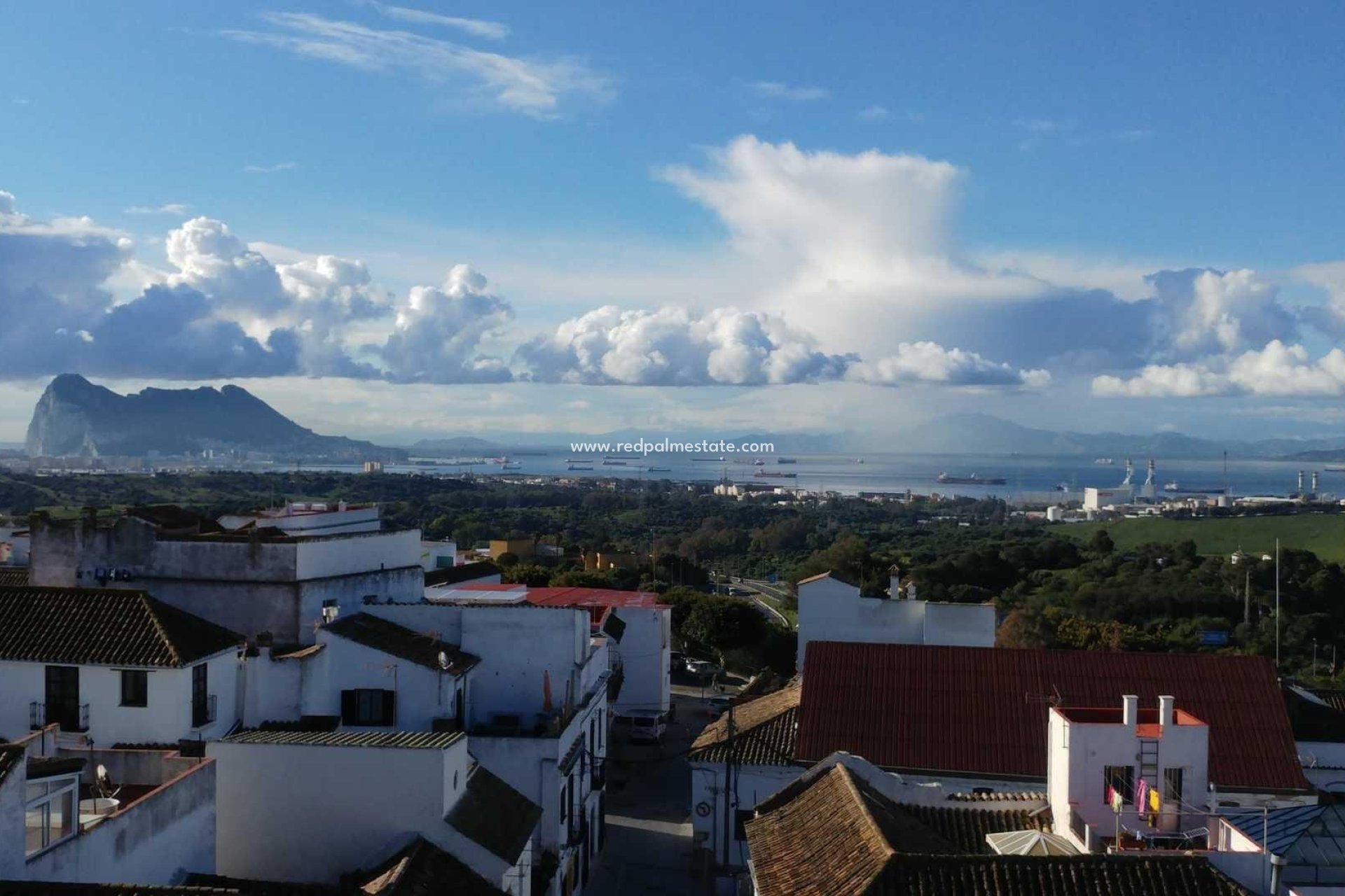 Nybygg - Leilighet -
La Linea De La Concepcion - Alcaidesa