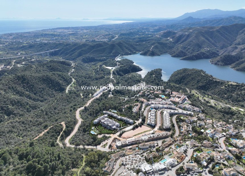 Nybygg - Leiligheter -
Istán - Urbaniz. Cerros del Lago