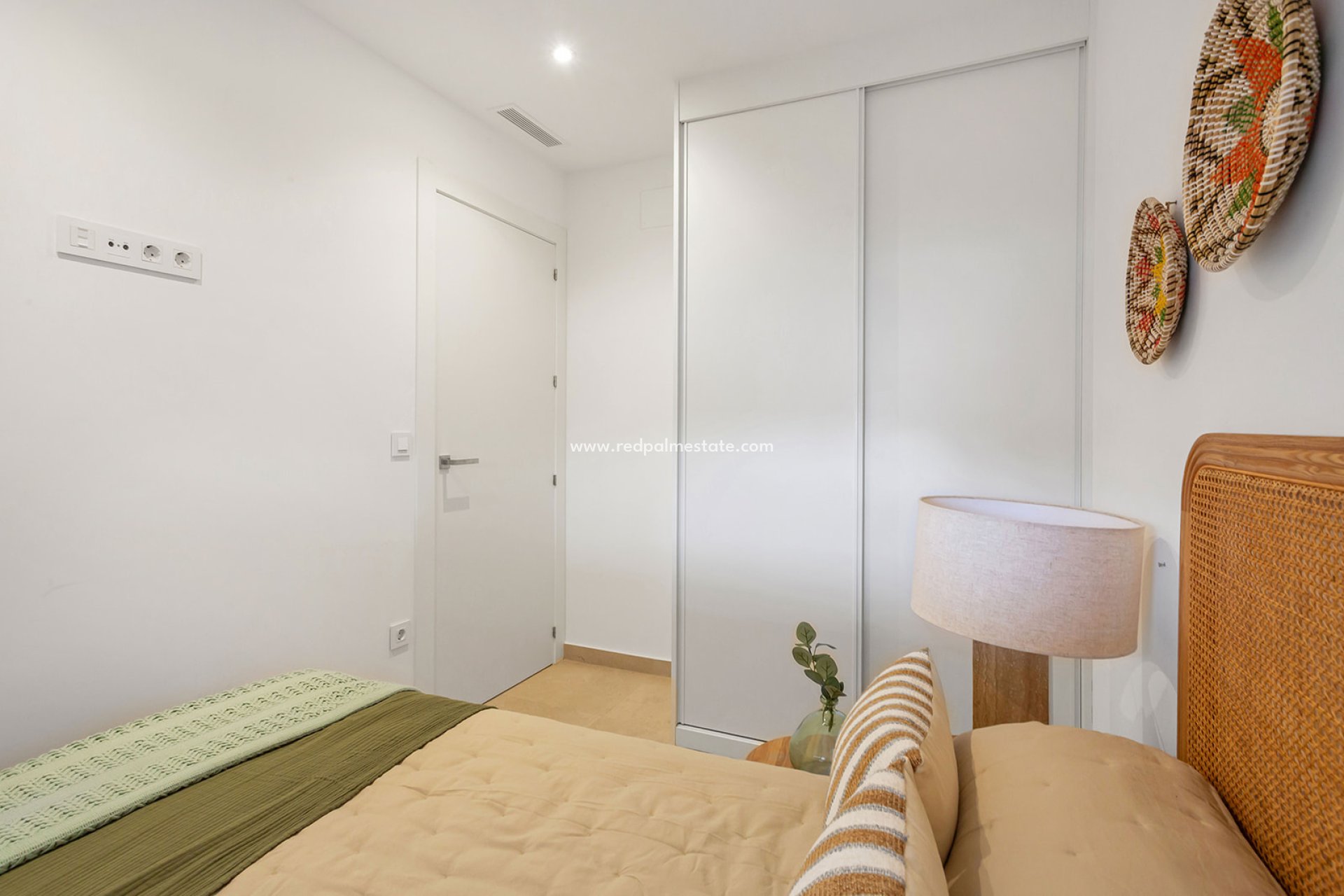 Nybygg - low-bungalow -
Los Alczares - Los Alcazares